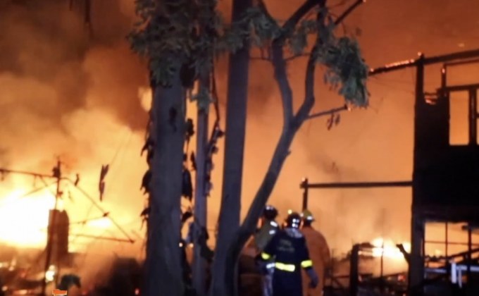 ไฟไหม้บ้านพักการกีฬา เสียหาย 5 คูหา