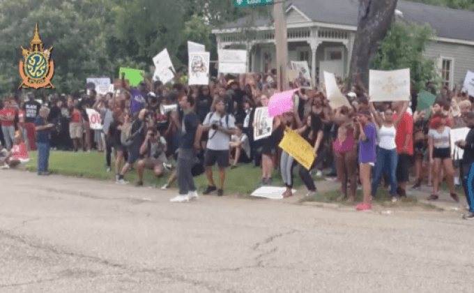 ประท้วงตำรวจยิงคนผิวสีในสหรัฐฯ