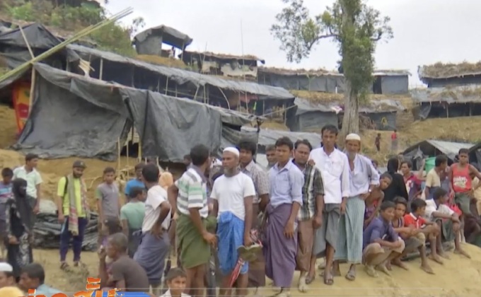 “โรฮีนจา” ลี้ภัยในบังกลาเทศแล้วเกือบ 300,000 คน
