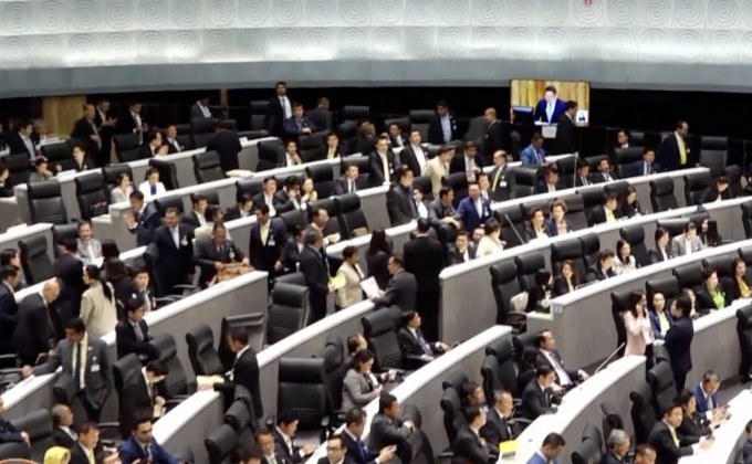 ร่าง พ.ร.บ.งบประมาณ 63 ผ่านฉลุย