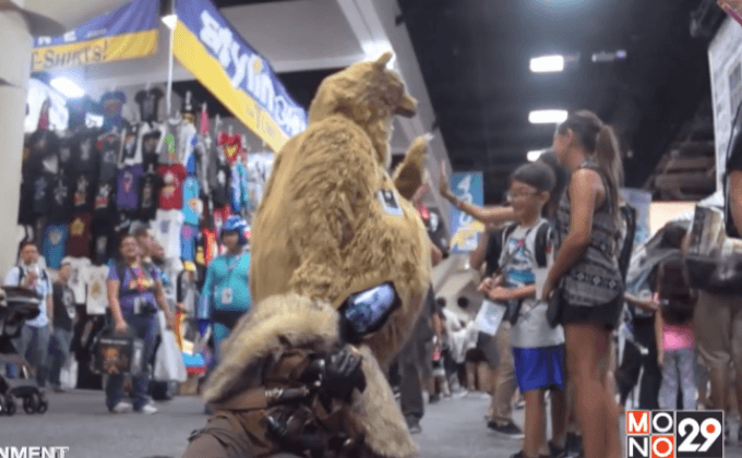 เด่นสุดในงาน! คอสเพลย์เป็นหมีลากศพ “ลีโอ” จาก The Revenant