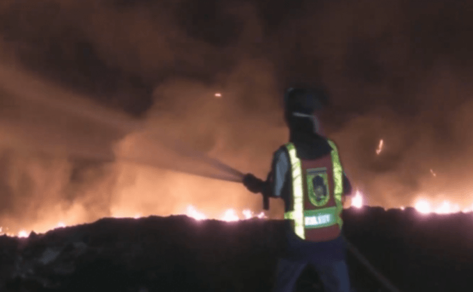 ไฟไหม้บ่อขยะแม่สอด