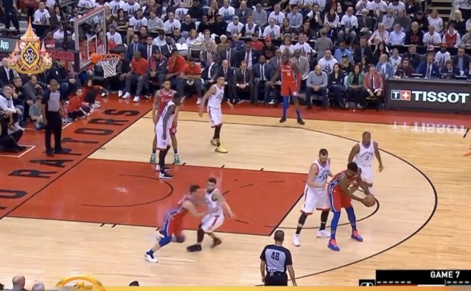 ‘แรพเตอรส-เทรลเบรเซอร์’ ทะลุชิงแชมป์สายบาส NBA