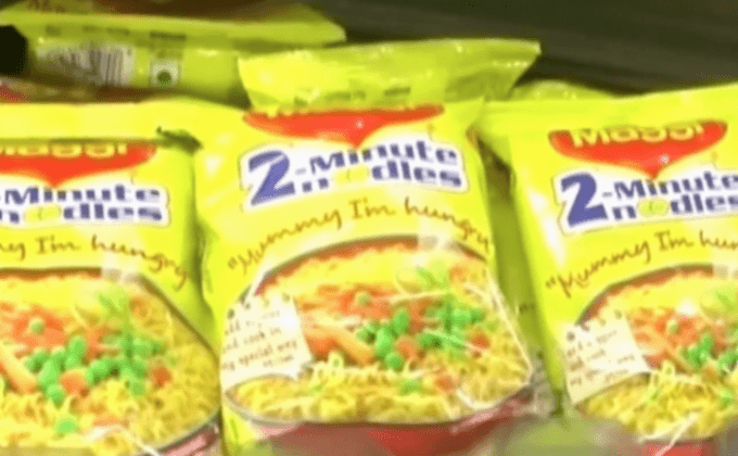 ตรวจพบปริมาณเถ้าในซองเครื่องปรุงบะหมี่ยอดนิยมในอินเดีย