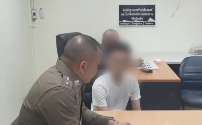 หนุ่มแว่นขับเก๋งด่า กราดอ้างป่วย