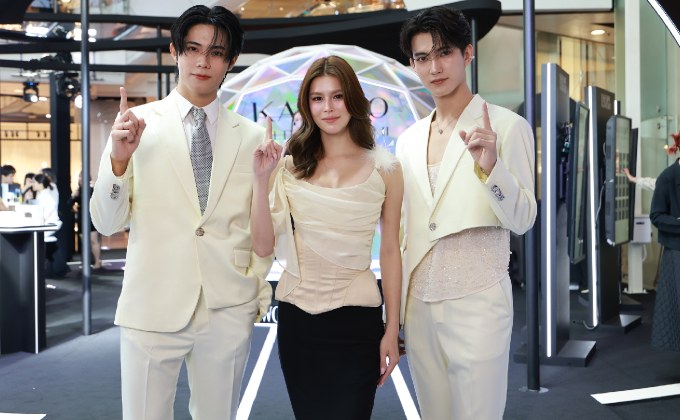 เฟิร์ส–โอม–ยิหวา ร่วมถ่ายทอดนิยามงานผิวใหม่ ในงาน The World’s First Launch of KANEBO MELTY FEEL WEAR II ที่ประเทศไทย