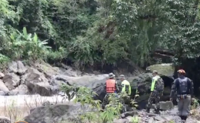 วางตาข่ายดักซากช้างป่าพลัดน้ำตกเหวนรกวันนี้