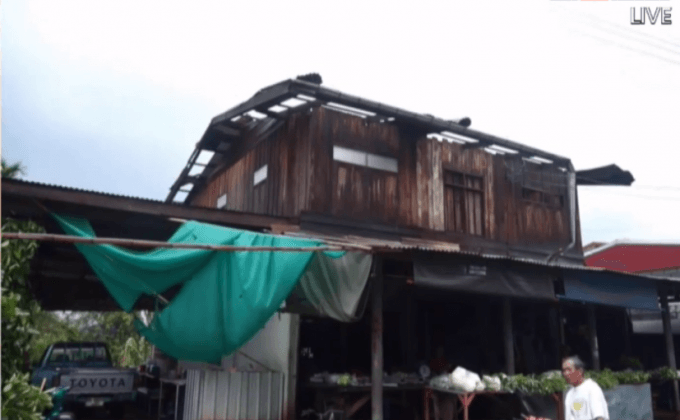 สำรวจความเสียหายจากพายุฤดูร้อน