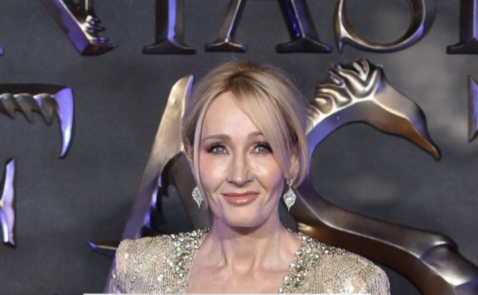 “เจ.เค. โรว์ลิ่ง” ให้คำสัญญา จะตอบทุกประเด็นสงสัยของแฟนใน Fantastic Beasts 3