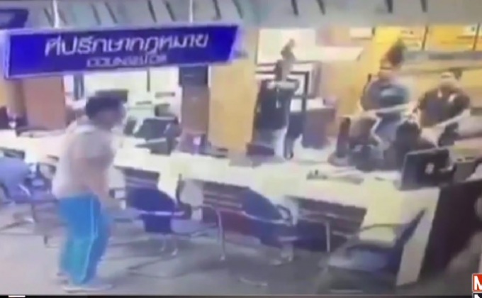 นักเรียนถือมีดบุกโรงพัก จ.ภูเก็ต