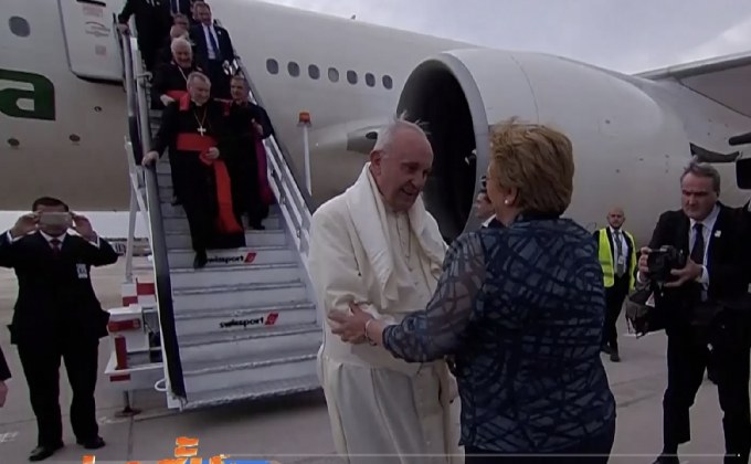 ​โป๊บฟรานซิสเดินทางถึงชิลี