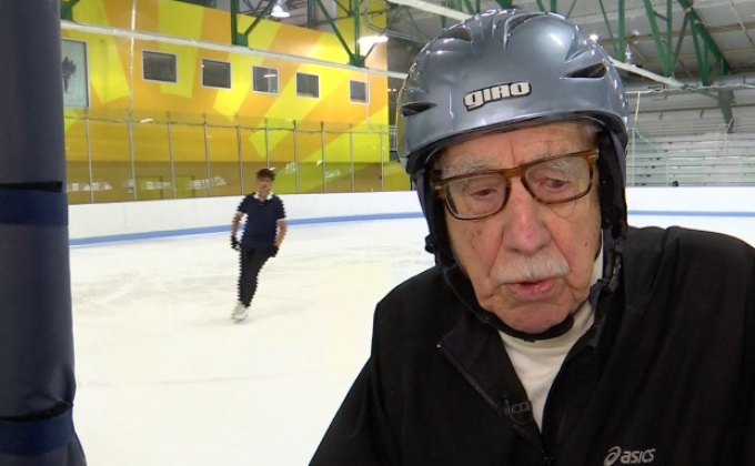 คุณปู่วัย 95 โชว์ลีลาสเก็ตน้ำแข็ง