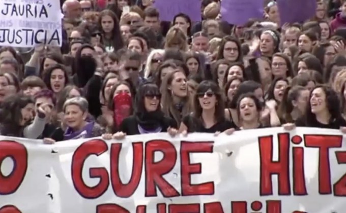 ประท้วงตัดสินคดีล่วงละเมิดทางเพศในสเปน