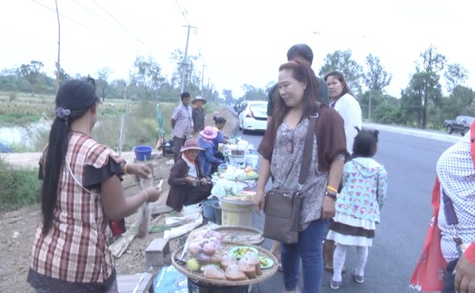 ซูเปอร์มาร์เก็ตท้องทุ่งนา จ.สุรินทร์