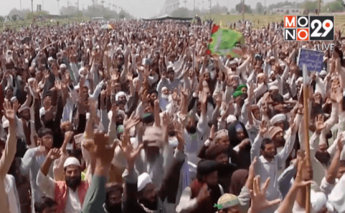 มุสลิมหัวรุนแรงประท้วงในปากีสถาน