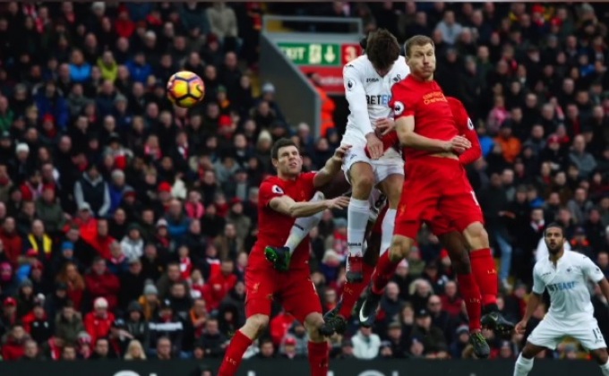 หงส์แดงช็อก! ถูกหงส์ขาวบุกเชือดคารัง