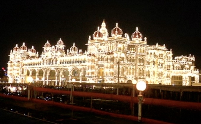 อินเดียประดับประดาพระราชวังเนื่องในเทศกาลดัสเซห์รา