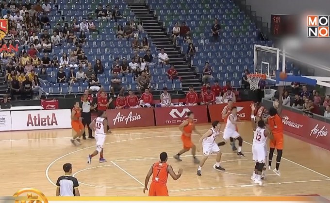 แวมไพร์คืนฟอร์มบุกเฉือนสลิงเกอร์ 81-79