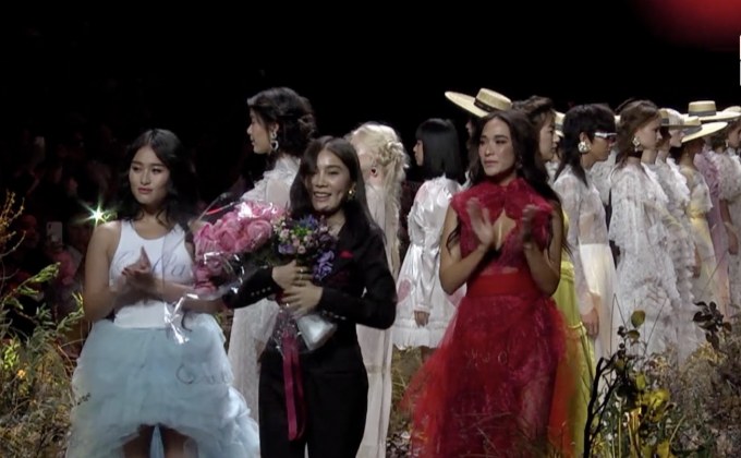 คอลเลคชั่นใหม่บนรันเวย์ “ELLE FASHION WEEK FALL/WINTER 2018”