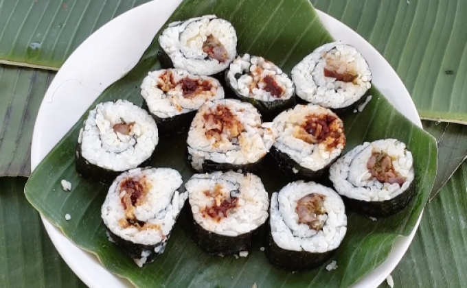 เมนูชวนชิม “ไส้อั่วหมูป่า- ซูชิล้านนา”​