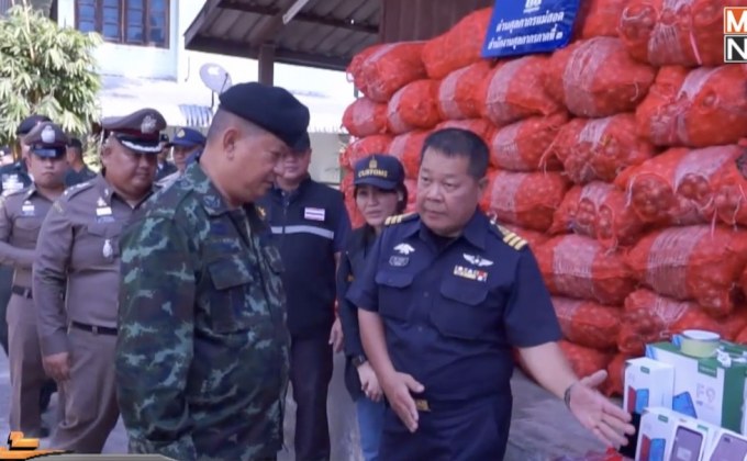 ยึดสินค้าหนีภาษีชายแดนแม่สอด