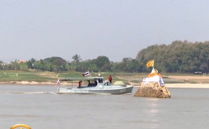 ร่วมลอยอัฐิ “หลวงพ่อคูณ”กลางสายธารแม่น้ำโขง