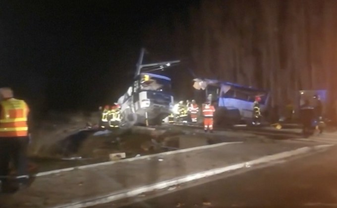 รถไฟชนรถบัสโรงเรียนในฝรั่งเศส ดับ 4