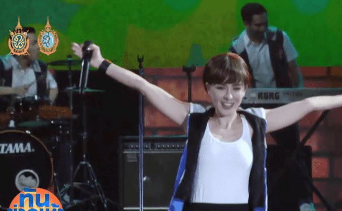 6 ศิลปินหญิงระดับ ICON จัดเต็มในคอนเสิร์ตล้านตลับ