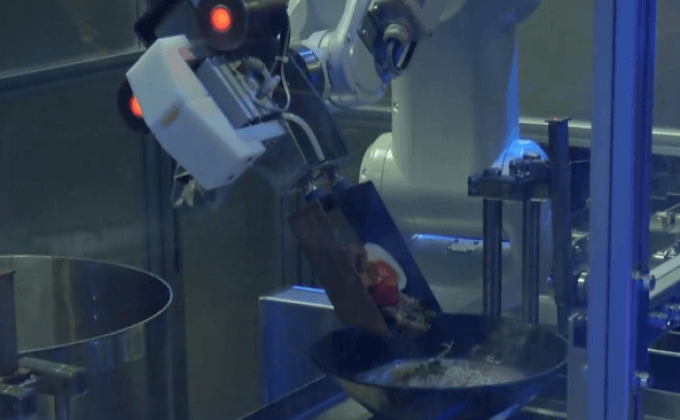 หุ่นยนต์ทำราเมงในจีน