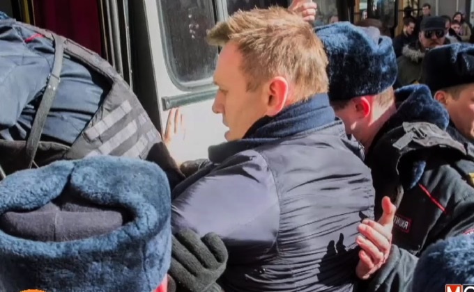 ศาลรัสเซียสั่งจำคุกผู้นำฝ่ายค้าน 15 วัน