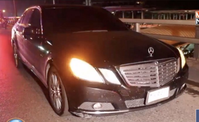 หนุ่มขับเบ๊นซ์ ชักปืนยิงกลางเมือง