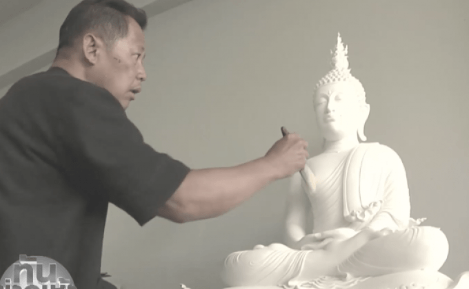 “เฉลิมชัย” ยืนยันสร้างพระศิลปะสมัย รัชกาลที่ 9 ให้เสร็จ