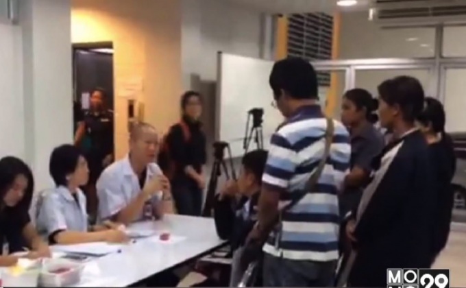 เร่งพิสูจน์เอกลักษณ์เหยื่อรถตู้ชนกระบะ 25 ศพ