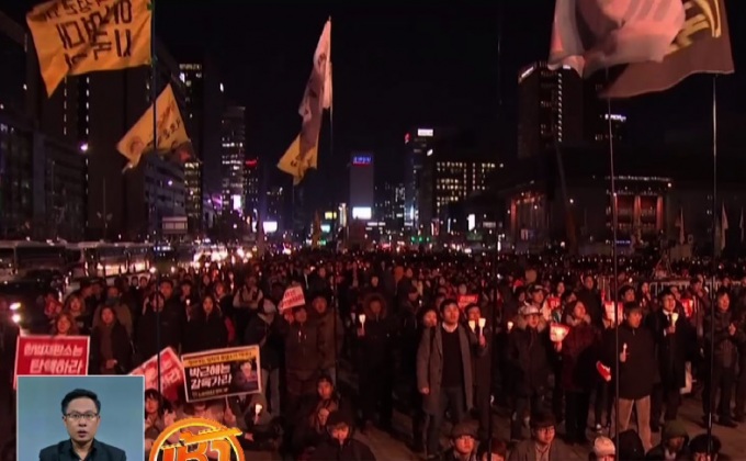 ชาวเกาหลีใต้ชุมนุมก่อนศาลตัดสินปมถอดถอน ปธน.