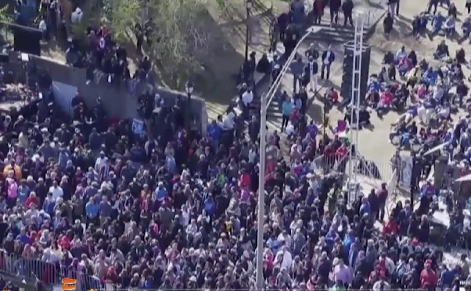 ชาวอเมริกันร่วมรำลึกถึงนักเคลื่อนไหวต่อต้านแบ่งแยกสีผิว