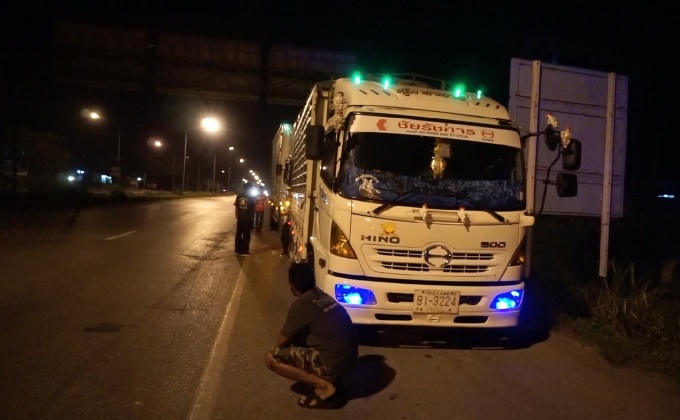 แก๊งปาหินอาระวาดเมืองชุมพรรถเสียหายนับ 10 คัน