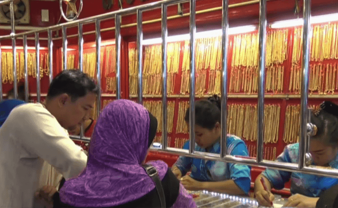 ร้านทองนราธิวาสคึกคักรับวันฮารีรายอ