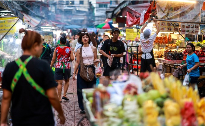 มองอนาคตครึ่งปีหลัง 2568: เมื่อเศรษฐกิจชะลอ ผู้บริโภคระวัง และดิจิทัลครองเกม