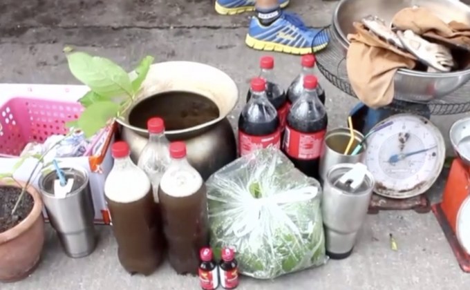 ตรวจจับแหล่งมั่วสุมพร้อมเป็นแหล่งขายน้ำกระท่อมผิดกฎหมาย