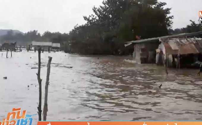 คลื่นลมแรง – น้ำทะเลหนุนสูง ชายฝั่งทะเลอ่าวไทย