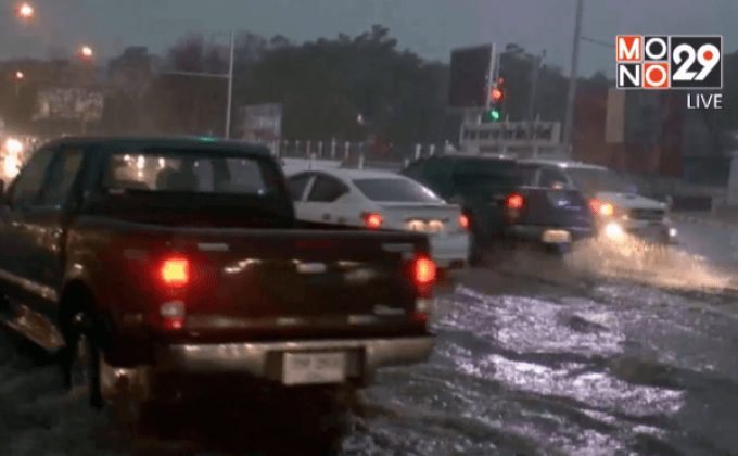 พายุฝน-ลูกเห็บ ถล่มบุรีรัมย์ไฟดับทั้งเมือง