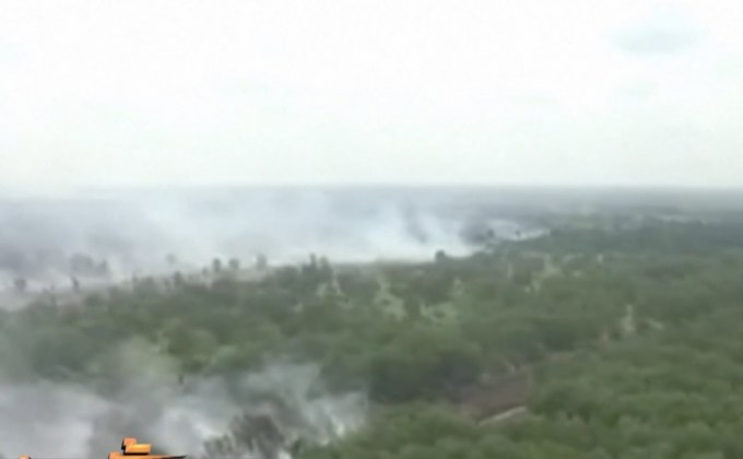 อินโดนีเซียเร่งดับไฟป่า