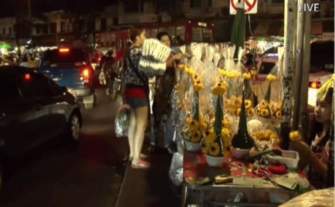 ผู้ค้าปากคลองตลาดร้องเรียนมาเฟียเรียกเก็บเงิน