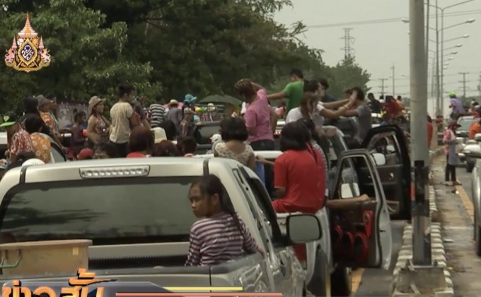 สงกรานต์ปีนี้ ตำรวจไม่ห้ามเล่นน้ำบนรถกระบะ