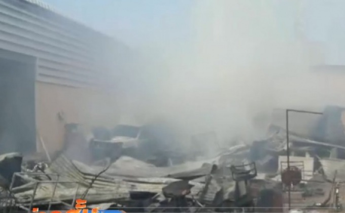 ไฟไหม้ร้านจำหน่ายอุปกรณ์ดนตรี